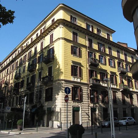 Al Porta Susa B&B トリノ エクステリア 写真